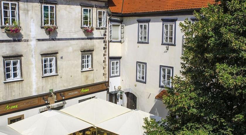 Fishsquare Apartment